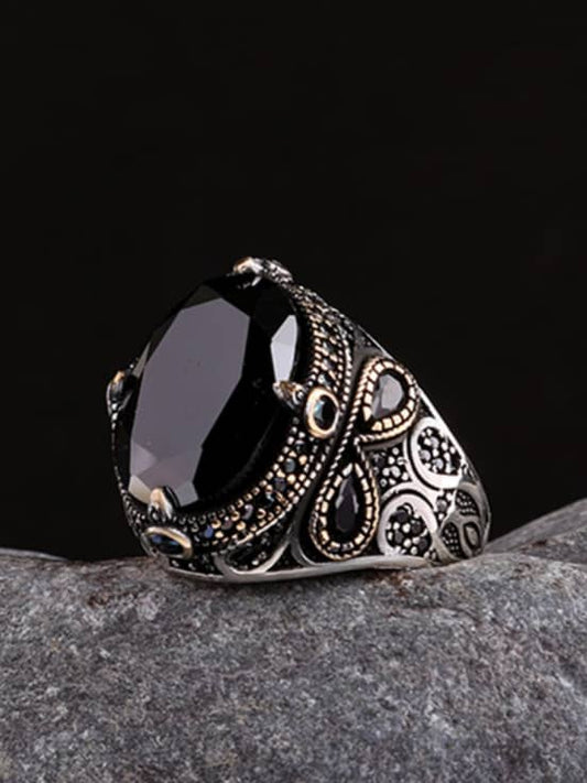 خاتم الملوك – لمسة أناقة تسرق الأنظار